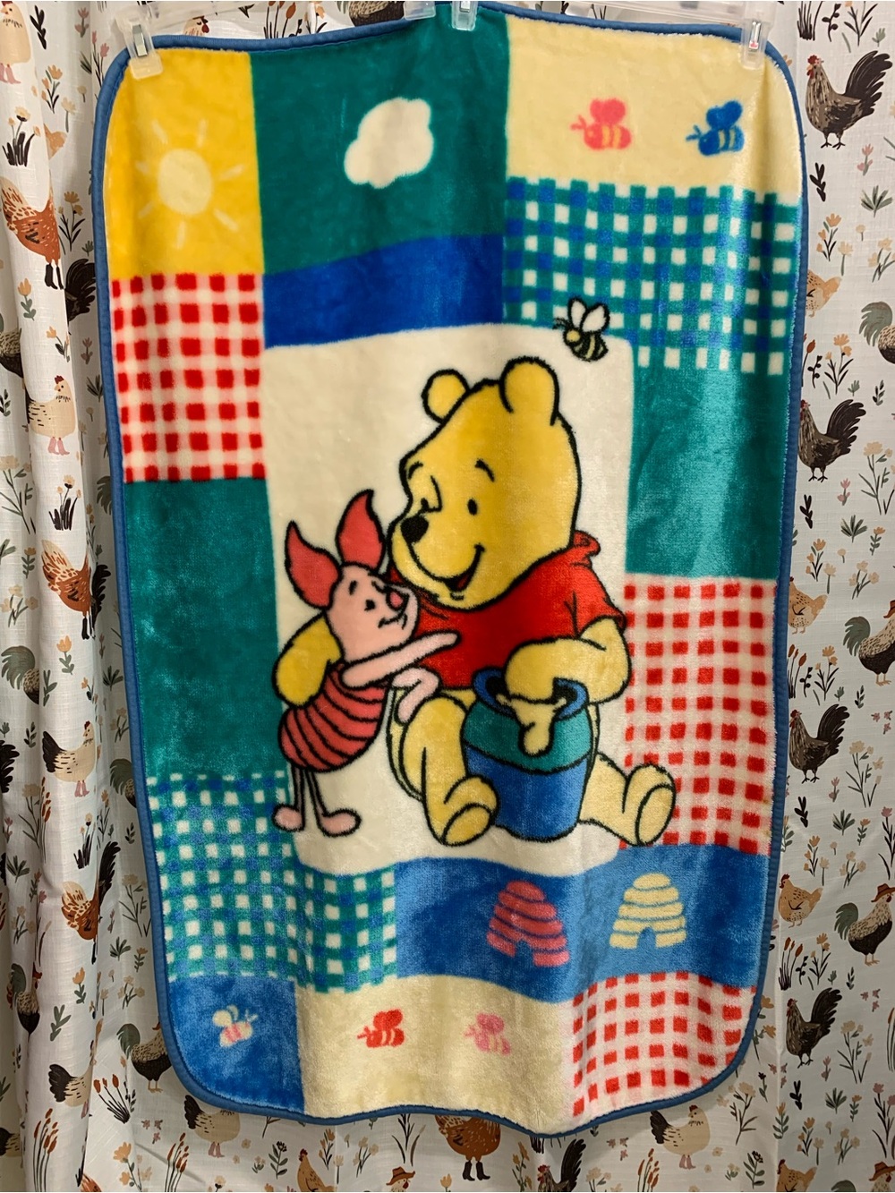 Winnie the Pooh Piglet Character Plush Fleece Unisex Baby Blanket. 3892E